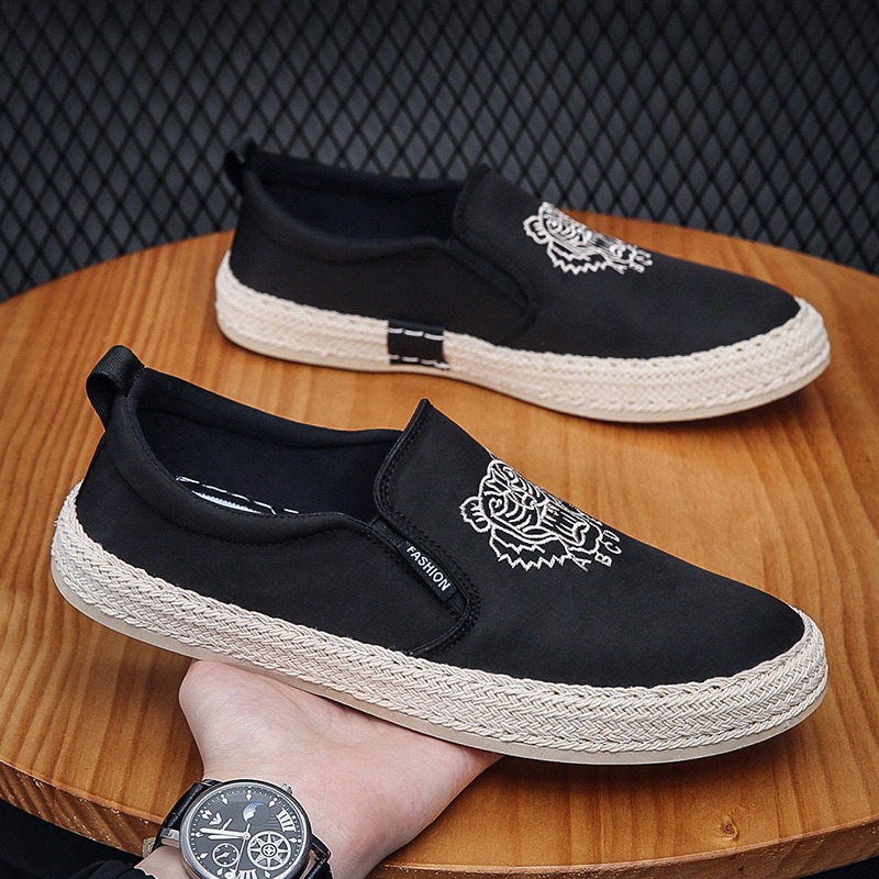 Schwarze atmungsaktive Schuhe  – Men Shoes Designer Bewertung und Preis