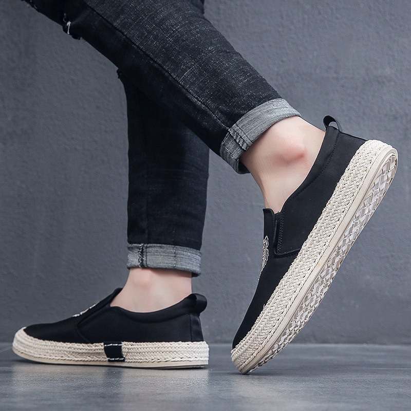 Schwarze atmungsaktive Schuhe  – Men Shoes Designer Bewertung und Preis