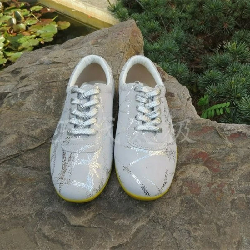 2026 Bestseller Kampfkunstschu – Men Shoes Vs Women Bewertung und Preis